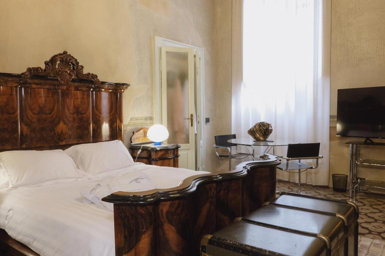 Foresteria Palazzo Guazzoni Zaccaria Кремона Екстериор снимка